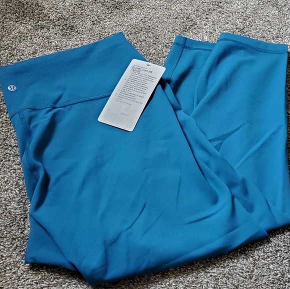 NWT lululemon Wunder Train High-Rise Tight 25" - Picture 5 of 6